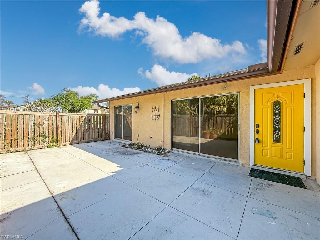 6302 Royal Woods Dr, Fort Myers, FL 33908 Photo