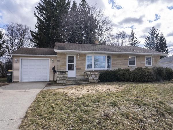 917 Jefferson STREET, West Bend, WI 53090
