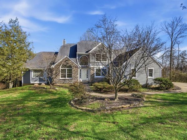 6637 Wyndwatch Drive, Cincinnati, OH 45230