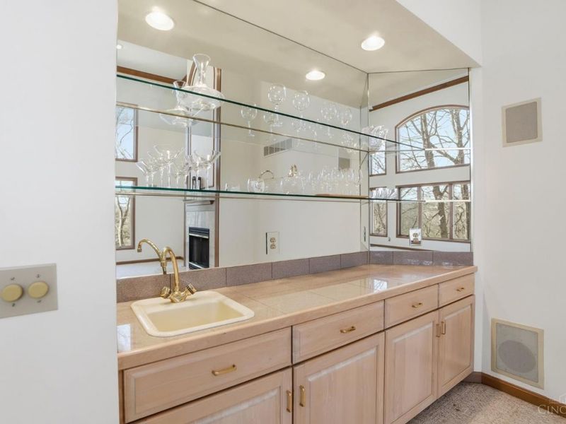 6637 Wyndwatch Drive, Cincinnati, OH 45230 Photo 11