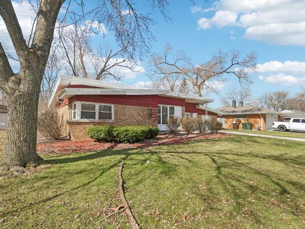 926 Braemar Road , Flossmoor, IL 60422