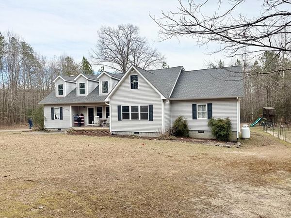 1008 Lake Drive, TAPPAHANNOCK, VA 22560