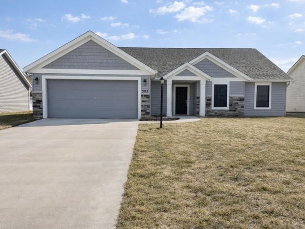 305 W Longfellow Boulevard, Columbia City, IN 46725