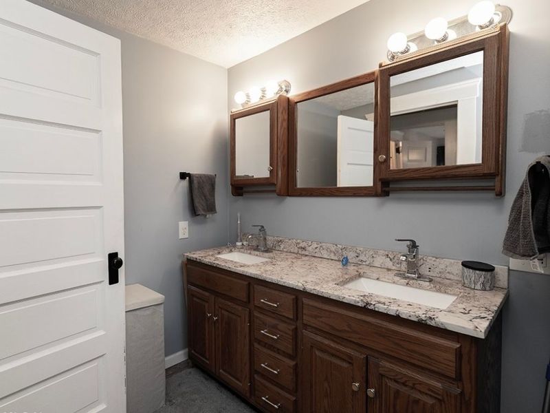 139 Cornell Avenue , Elyria, OH 44035 Photo 18