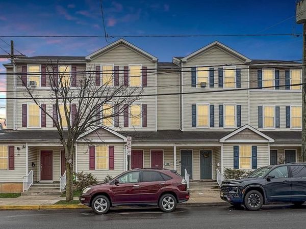 130 B REMSEN AVENUE, NEW BRUNSWICK, NJ 08901