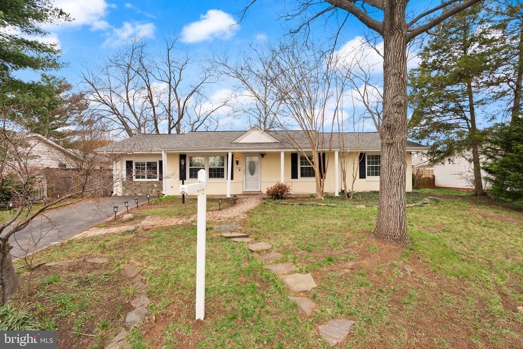 1301 N Amelia Street, Sterling, VA 20164 Main Photo