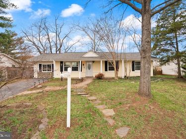 1301 N AMELIA STREET, STERLING, VA 20164