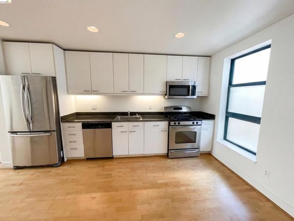 161 Gilbert St, Unit 16, San Francisco, CA 94103