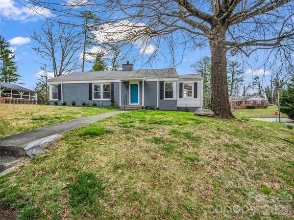 1038 Sylvan Boulevard , Hendersonville, NC 28791