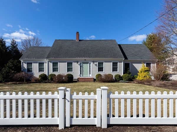 593 Washington St, Unit A, Pembroke, MA 02359