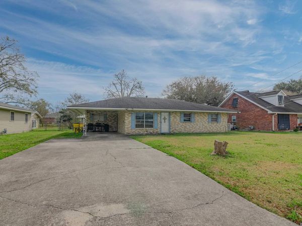 58929 Obier St, Plaquemine, LA 70764