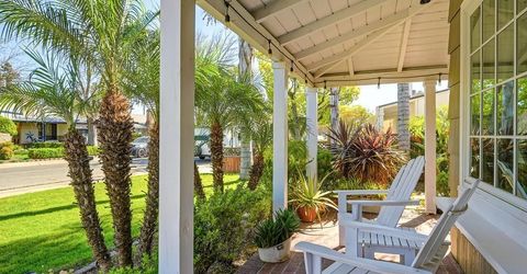 630 51st St, Sacramento, CA 95819 Photo