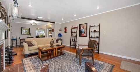 630 51st St, Sacramento, CA 95819 Photo