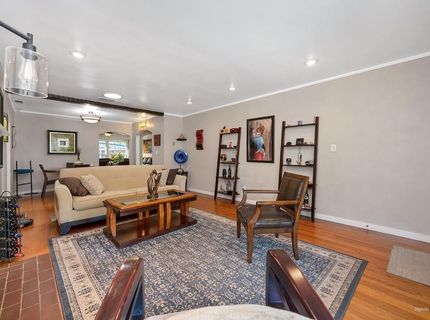 630 51st St, Sacramento, CA 95819 Photo