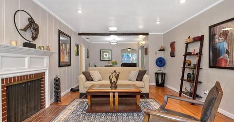 630 51st St, Sacramento, CA 95819 Photo