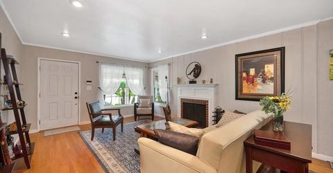 630 51st St, Sacramento, CA 95819 Photo