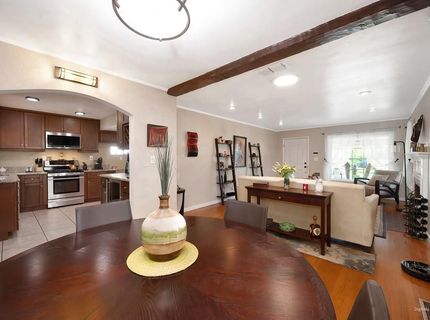 630 51st St, Sacramento, CA 95819 Photo