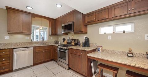 630 51st St, Sacramento, CA 95819 Photo