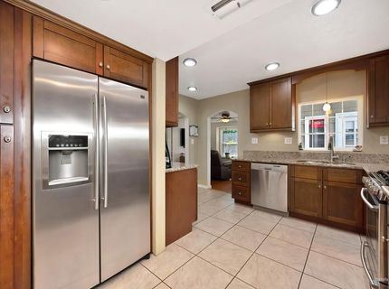 630 51st St, Sacramento, CA 95819 Photo