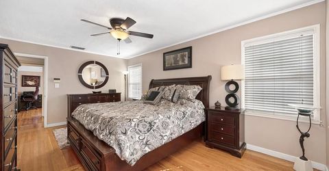 630 51st St, Sacramento, CA 95819 Photo