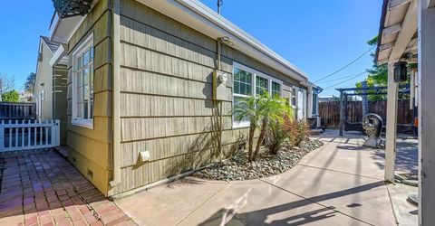 630 51st St, Sacramento, CA 95819 Photo