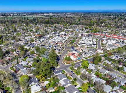 630 51st St, Sacramento, CA 95819 Photo