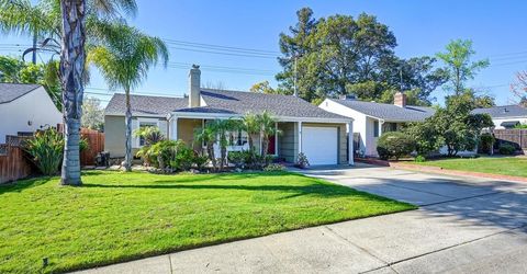 630 51st St, Sacramento, CA 95819 Photo