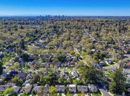 630 51st St, Sacramento, CA 95819 Photo