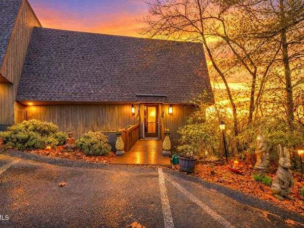 326 Hickory Bluff, Unit 326, Johnson City, TN 37601