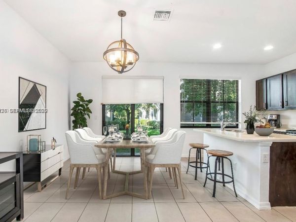 3327 NW 10th Ave , Pompano Beach, FL 33064