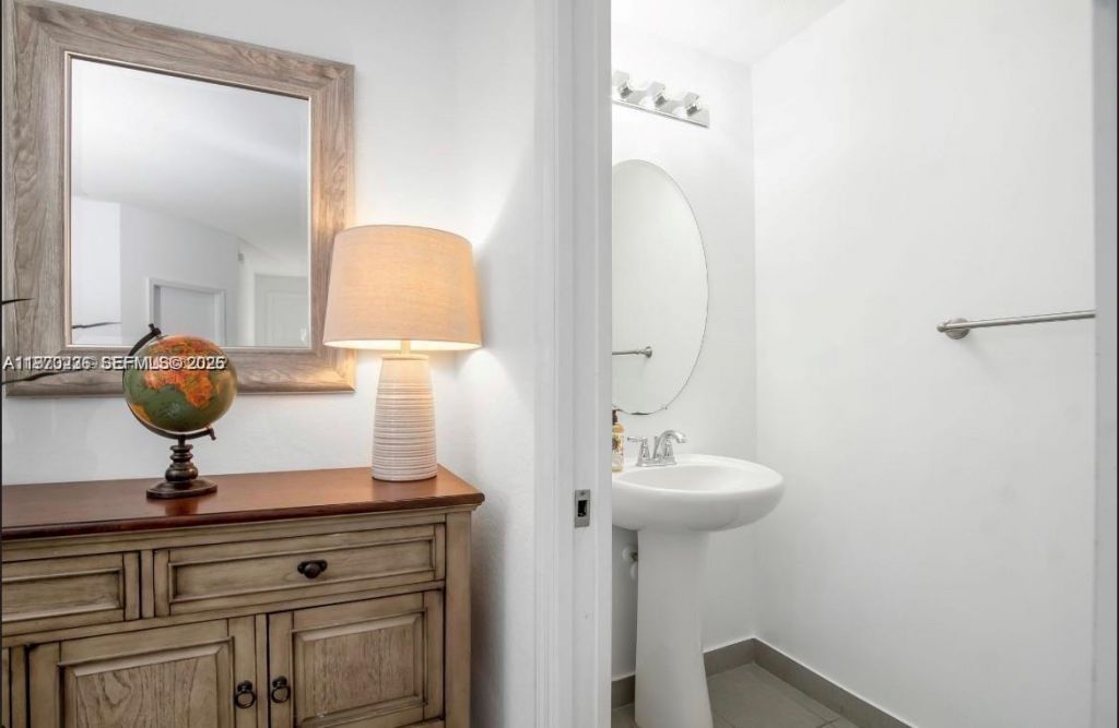 3327 NW 10th Ave , Pompano Beach, FL 33064 Photo