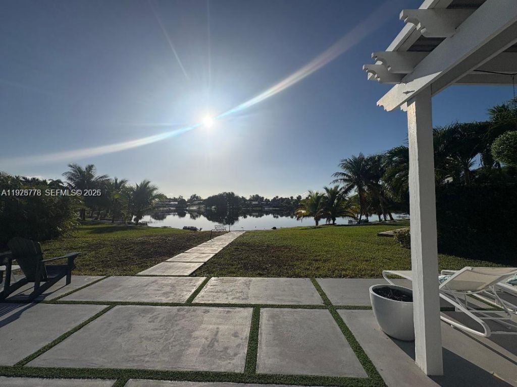 6890 Winged Foot Dr , Hialeah, FL 33015 Photo