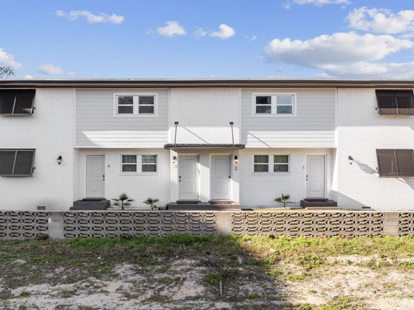 409 17th Ave. N, Myrtle Beach, SC 29577