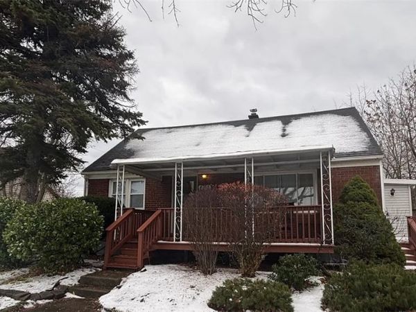 4765 N Bailey Avenue , Amherst, NY 14226