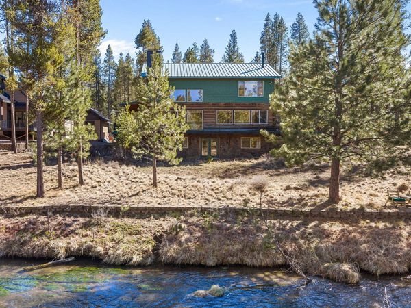 15124 E River Loop Drive E, Bend, OR 97707
