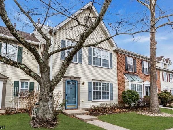 36 TOWNSEND CT, Franklin, NJ 08823