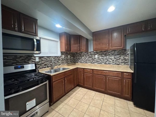 9211 UTICA PLACE, SPRINGDALE, MD 20774