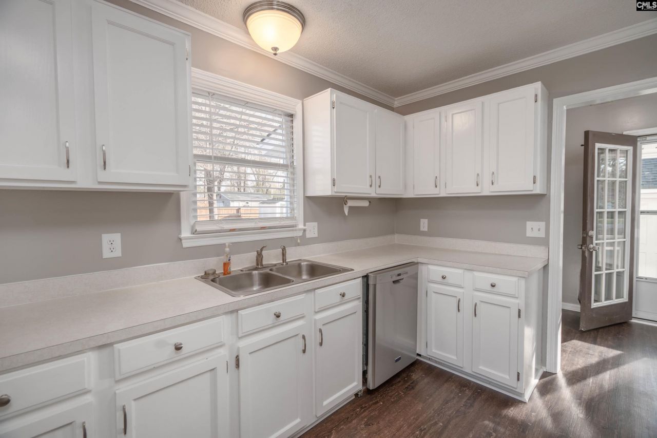 701 Cedar Field Lane Photo 10