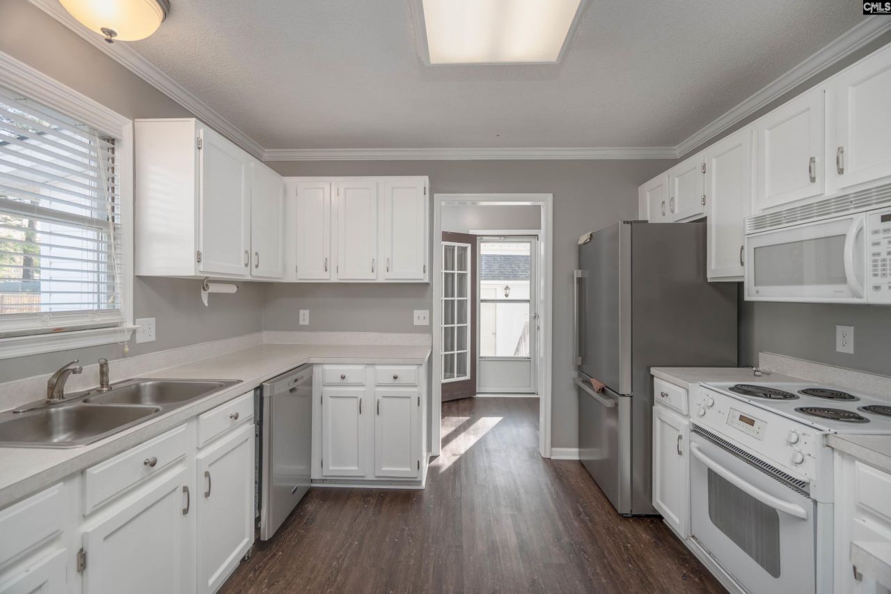 701 Cedar Field Lane Photo 9