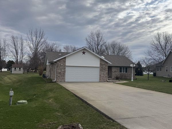 34 Ems T7a Lane, Leesburg, IN 46538