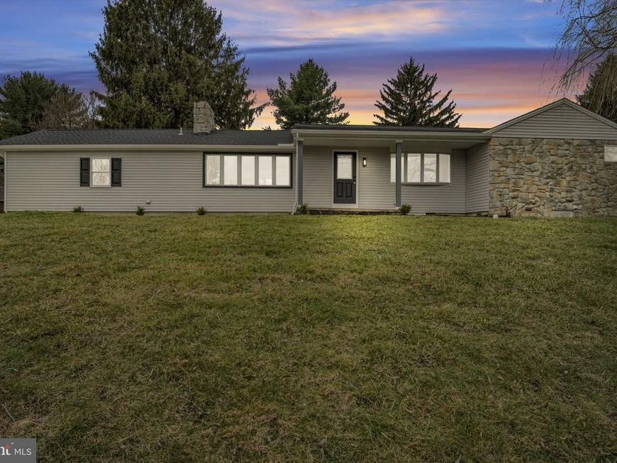 7 Crescent Drive , New Cumberland, PA 17070 Main Photo