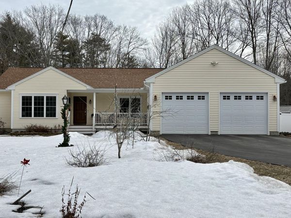 35 Deerfield Drive , Brunswick, ME 04011