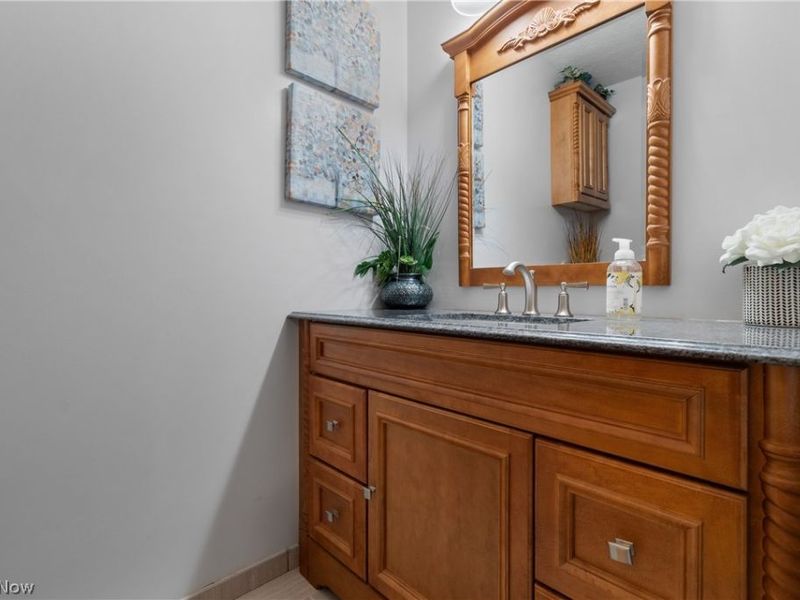 26330 Forbes Road, Oakwood Village, OH 44146 Photo 13