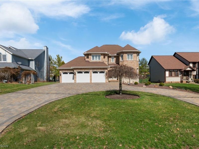 26330 Forbes Road, Oakwood Village, OH 44146 Photo 2