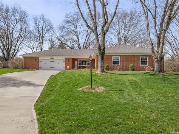 2985 Outlook Court, Beavercreek, OH 45434