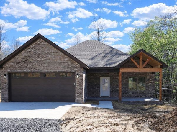 1123 E Carmichael Road , Cabot, AR 72023