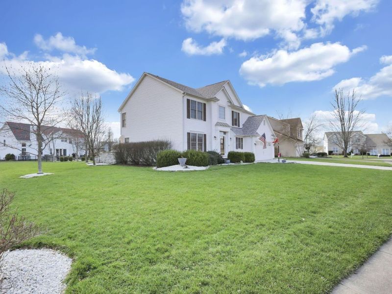 105 Blaine Court, Pickerington, OH 43147 Photo 4