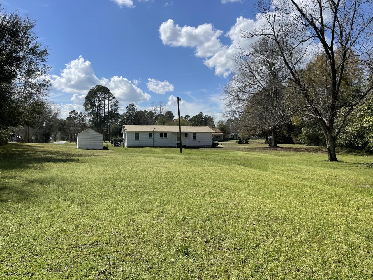 321 Dawson Street Photo 5