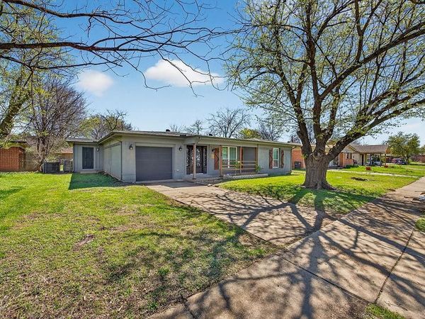 108 Dupont Circle, Fort Worth, TX 76134