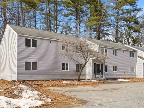 23 Old Stage Coach Road, Unit 8, Epping, NH 03042